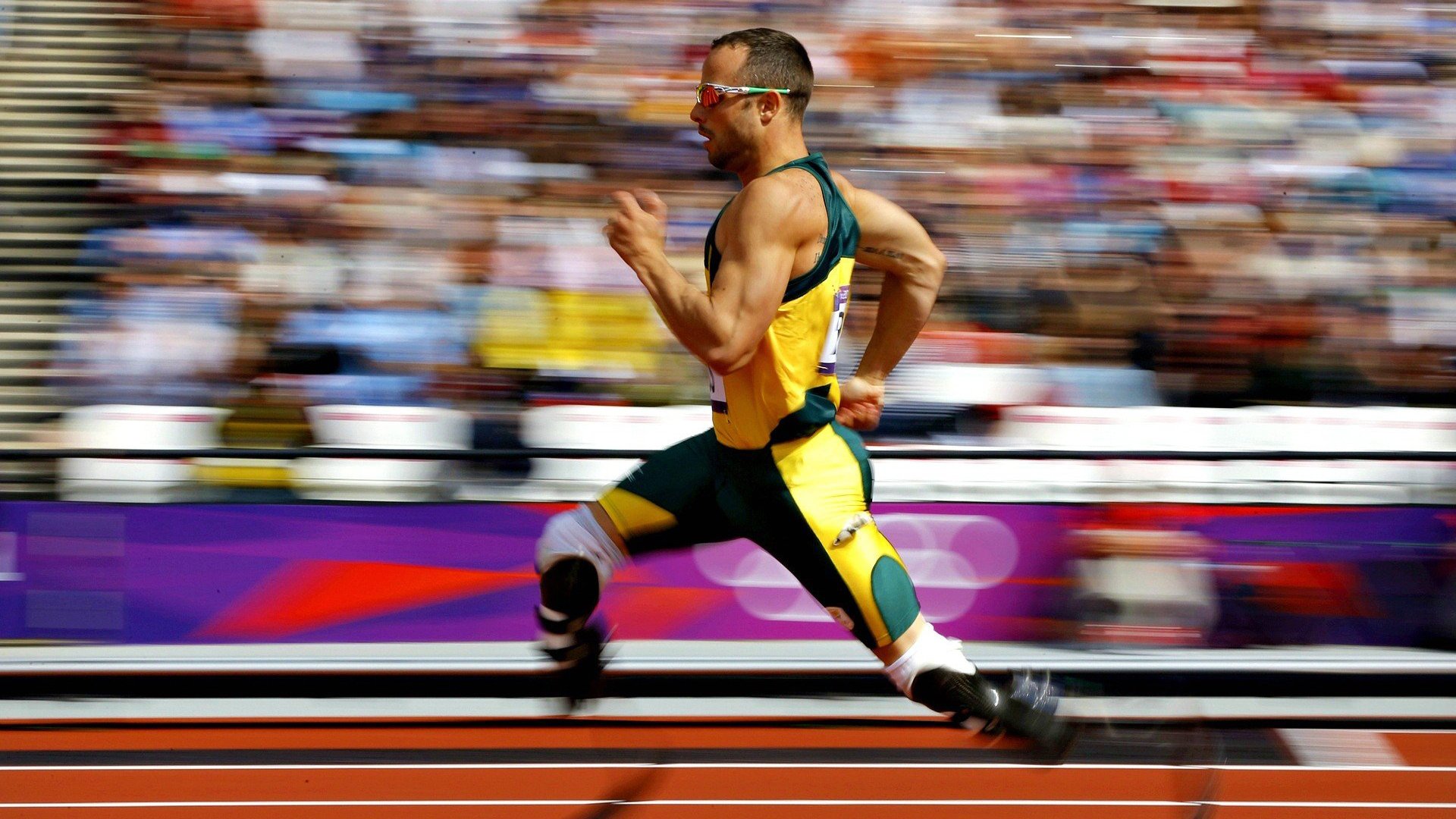 泰拳冠军赛气氛火爆，选手拼尽全力，泰拳比赛精彩视频