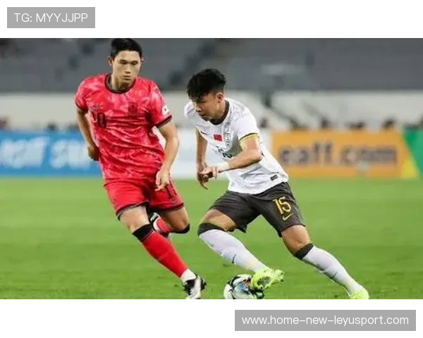 国家队备战赛前训练 强化定位球防守演练，足球定位球防守战术